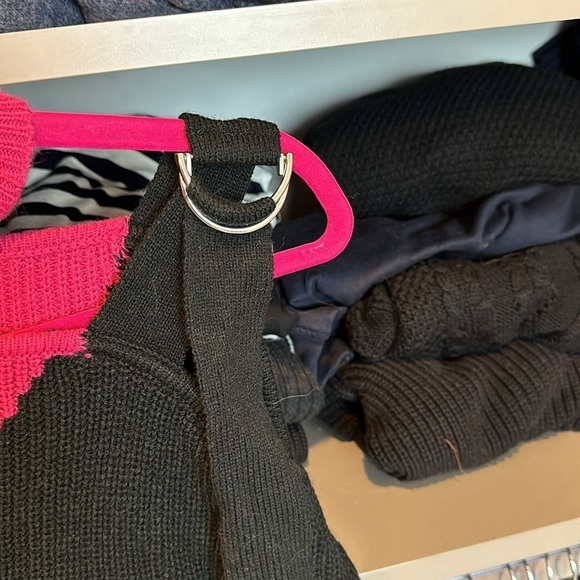 New York & Co fushia/black cold shoulder long sleeve turtleneck sweater size XS - Picture 4 of 4